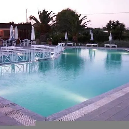 Alkmini Aparthotel Theológos