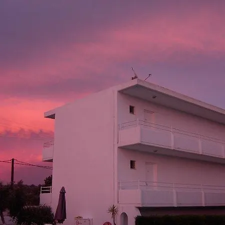 Alkmini 3* Theológos