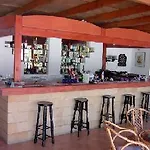 Alkmini Apartahotel 3*