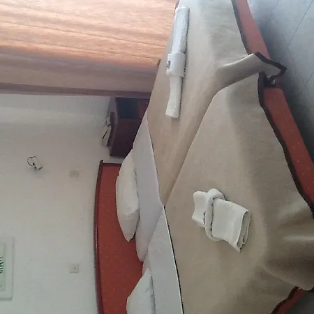 Hotel apartamentowy Alkmini 3*