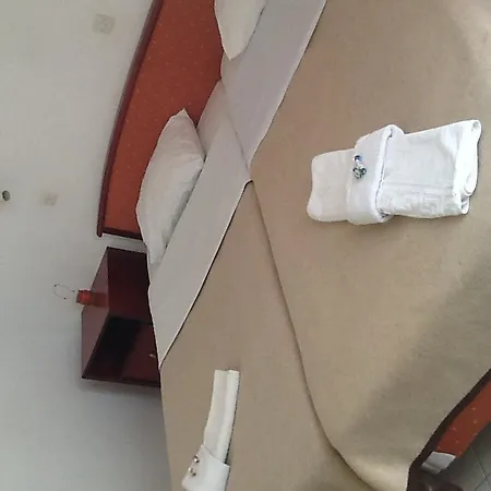 Hotel apartamentowy Alkmini