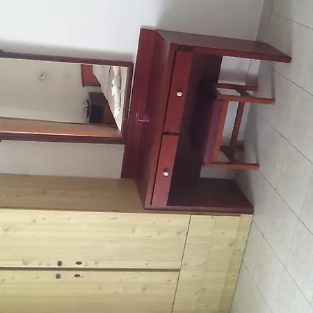 Hotel apartamentowy Alkmini 3*